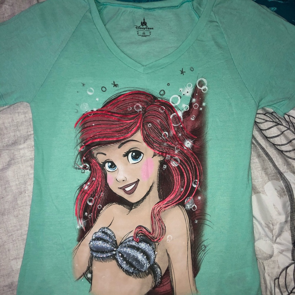 Ariel bedazzled top NWOT